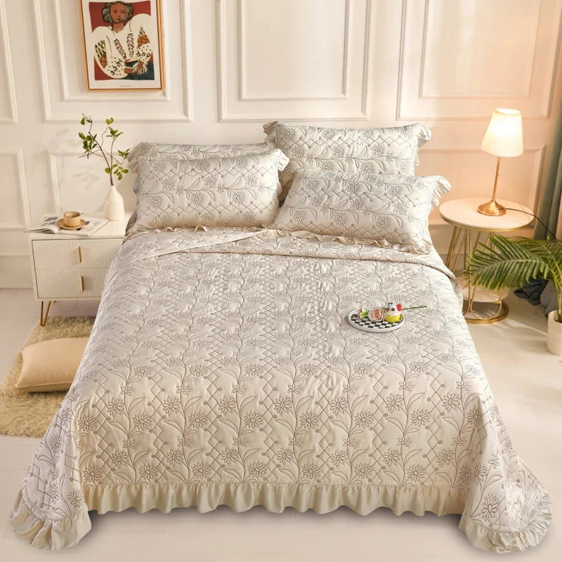 Afralia™ Silky Lyocell Eucalyptus Fiber Quilted Bedspread with Ruffles
