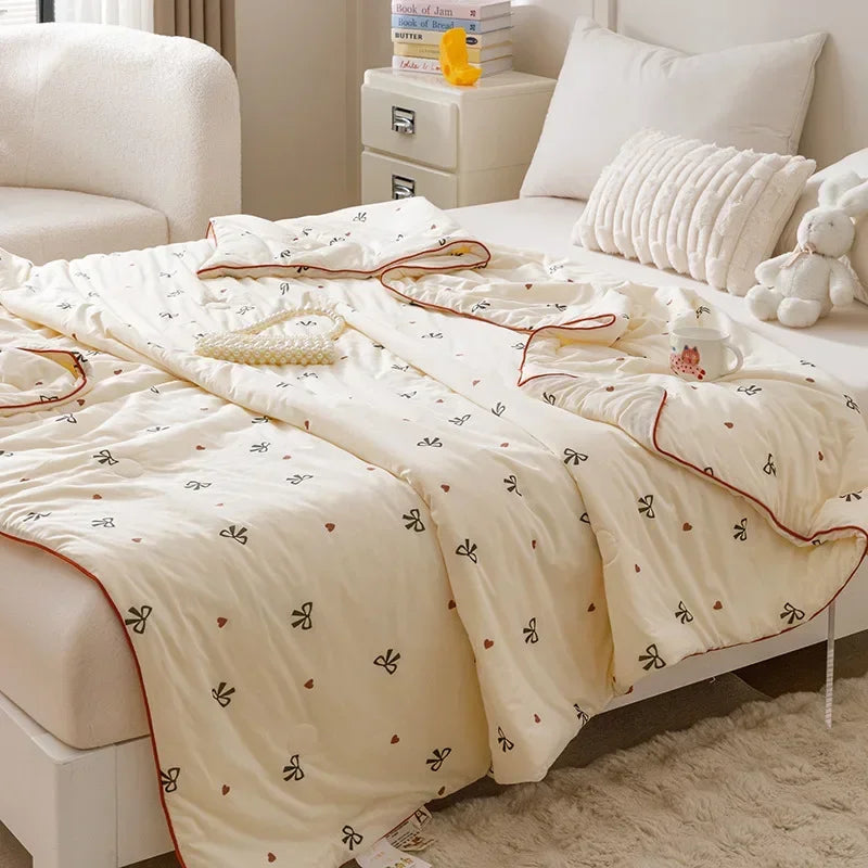 Afralia™ Cooling Summer Blanket | Soft & Breathable Natural Plant Comforter