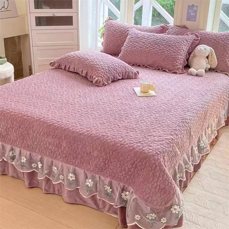 Afralia™ Velvet Flower Lace Ruffles Quilted Bedding Set with Pillowcases