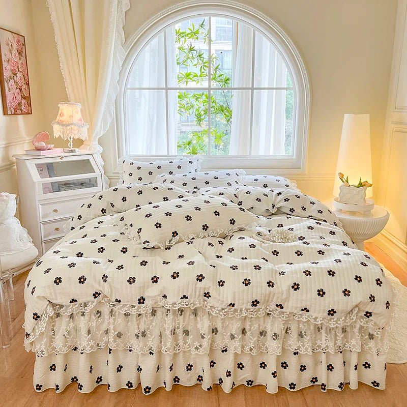 Afralia™ French Lace Ruffles Seersucker Bed Set: 4Pcs Princess Bedding Quilt Cover