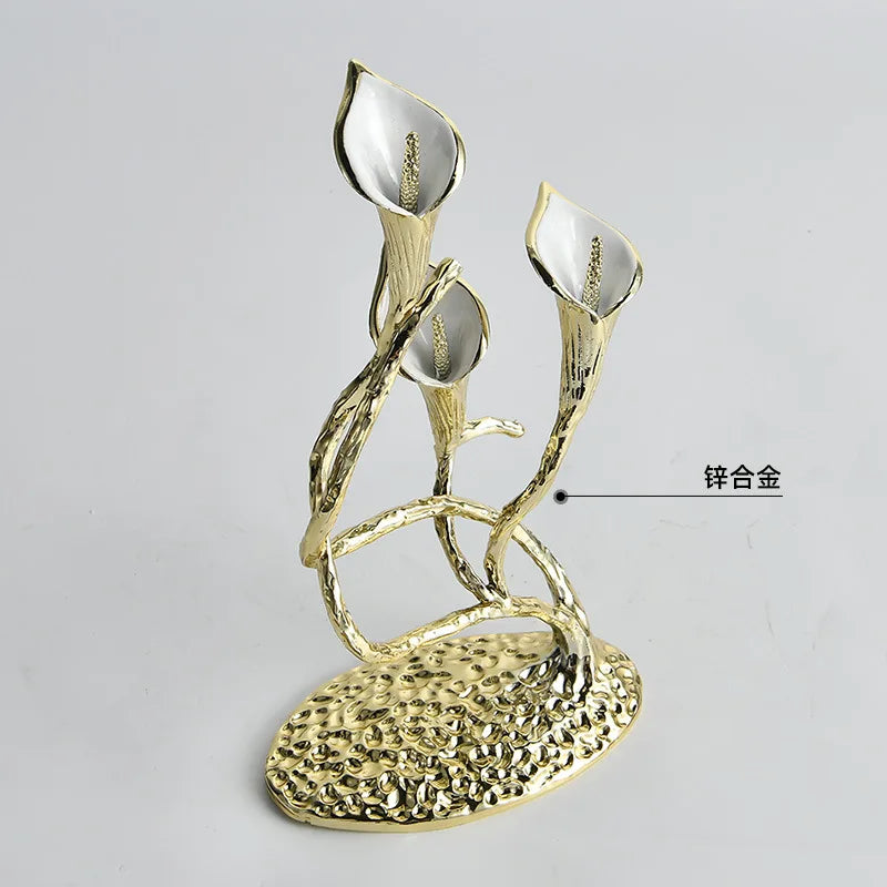 Afralia™ Metal Horseshoe Lotus Candle Holder - Elegant Home Decor