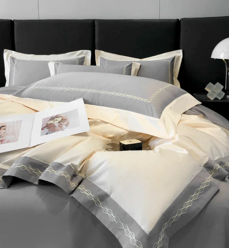 Afralia™ Luxury Embroidered 600TC Egyptian Cotton Bedding Set - Queen/King