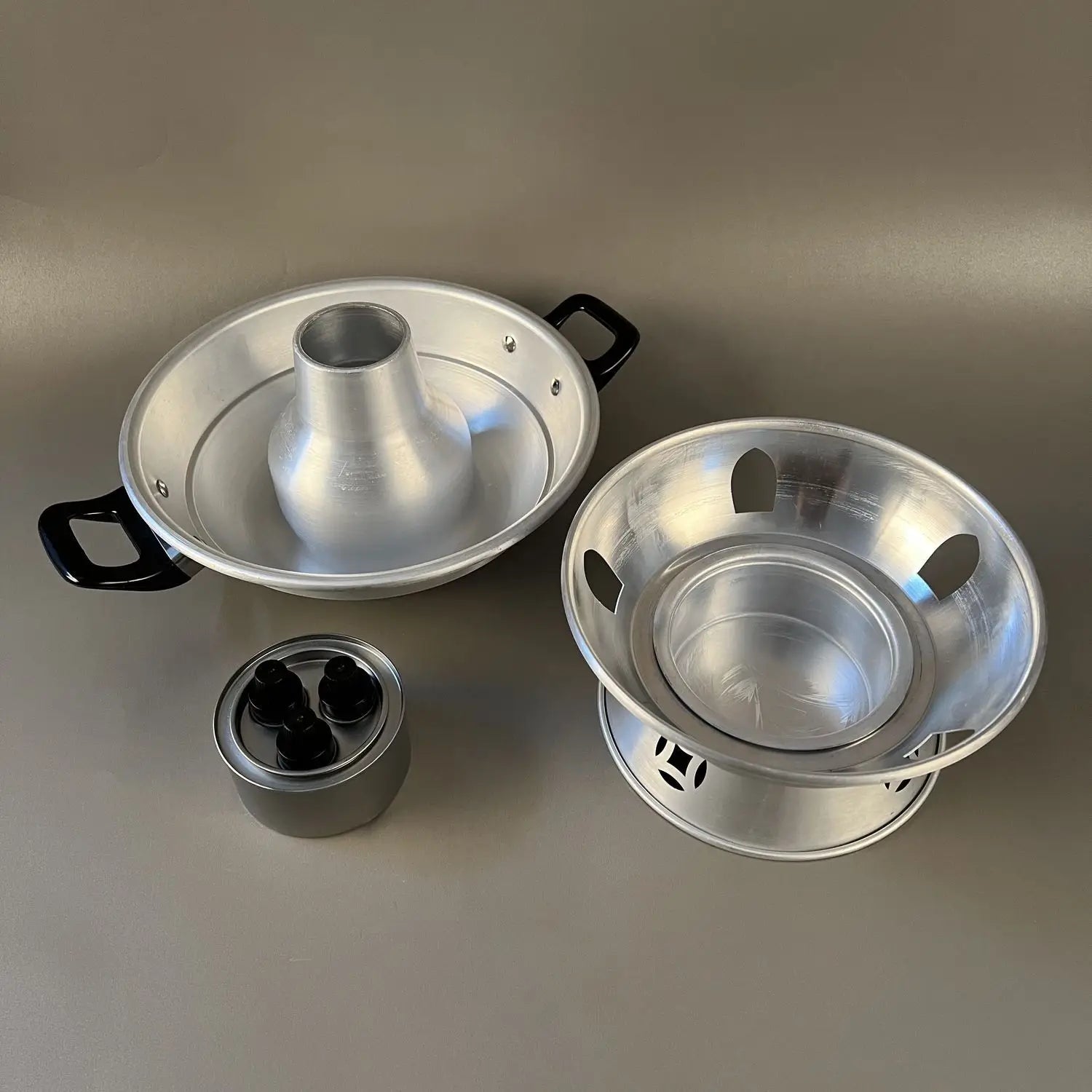 Afralia™ Small Hot Pot for 2-3 People: Aluminum Shabu Cookware