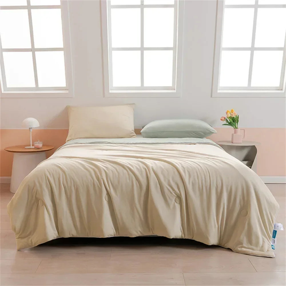 Afralia™ Lightweight Cool Quilt Summer Throws in Solid Colors Twin Queen Size