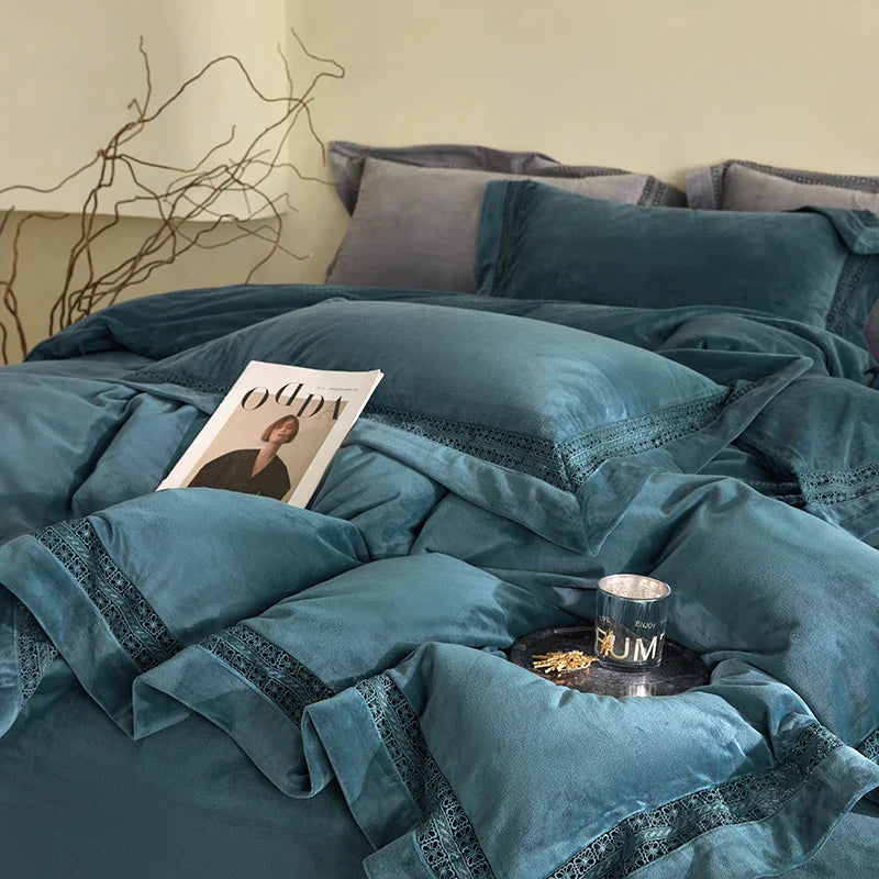 Afralia™ Cozy Velvet Lace Bedding Set: Duvet Cover, Sheet, Pillowcases - 4Pcs Warm & Stylish