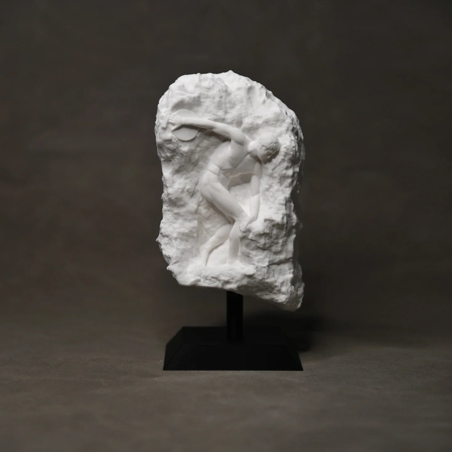 Afralia™ Discus Throwing Nude Sculpture Home Decor Figurine