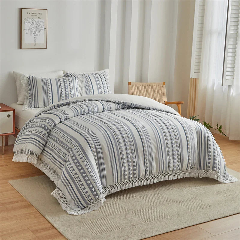 Afralia™ Luxury Striped Cut Flowers King Duvet Set with Tassels & Pillowcases