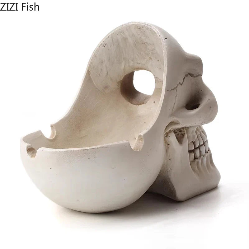 Afralia™ Creative Skull Ashtray - Halloween Decor & Smoking Accessory, Portable & Windproof Resin Craft Gift