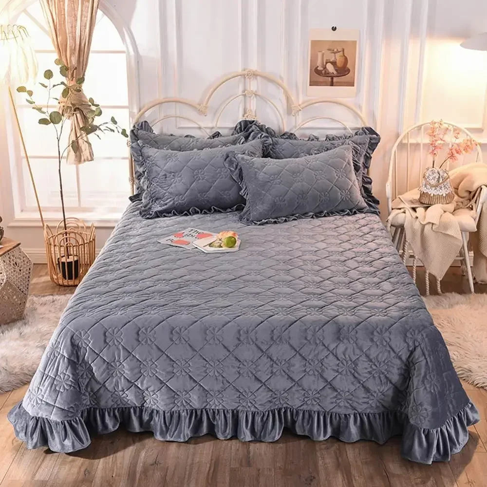 Afralia™ Nordic Pink Velvet Quilting Bedspread Set with Pillowcases