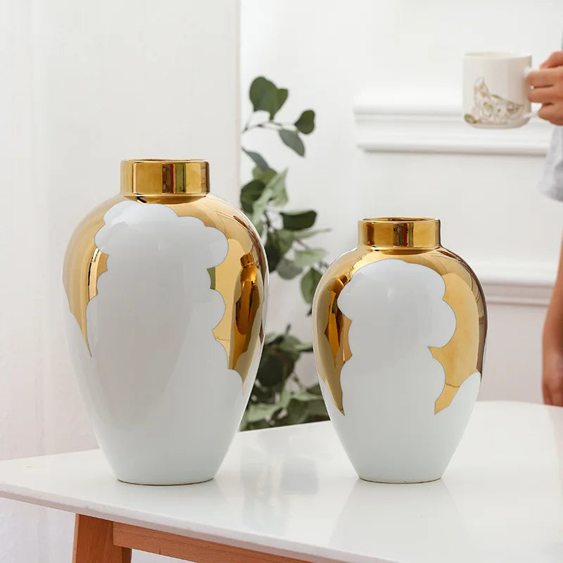 Afralia™ Gold & White Ceramic Vase for Stylish Home Décor and Flower Display