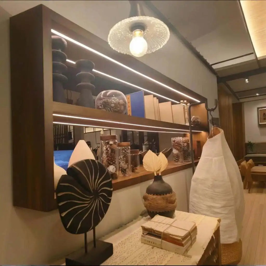 Afralia™ Wood-Grain Resin Ornaments Geometric Totem Figurines Home Decor