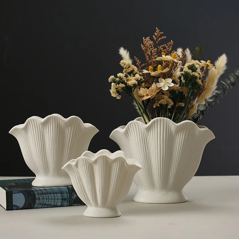Afralia™ Vintage Shell Shape Ceramic Vase for Home Decoration and Flower Arrangement