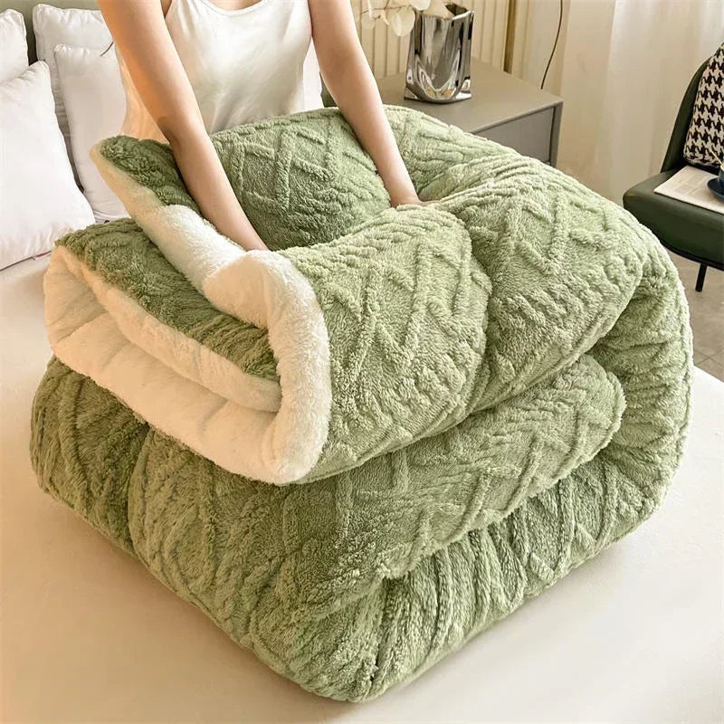 Afralia™ Super Thick Winter Warm Blanket for Cozy Beds, Artificial Lamb Cashmere Quilt