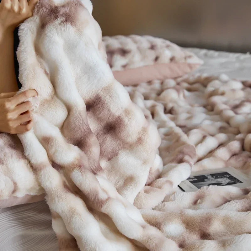 Afralia™ Cozy Fleece Throws - Soft Plaid Blankets for Warmth and Comfort