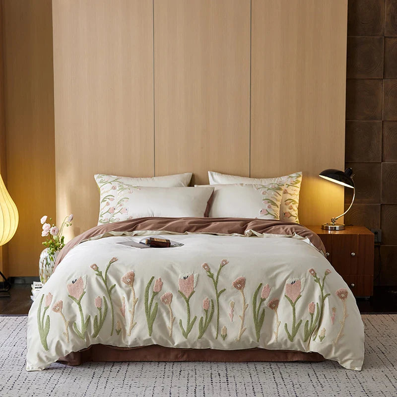 Afralia™ 4-Piece Egyptian Cotton Tulip Towel Embroidery Bedding Set