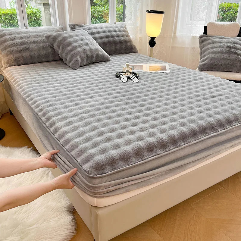 Afralia™ Faux Rabbit Plush Coral Fleece Fitted Sheet for Single Bed in Autumn/Winter