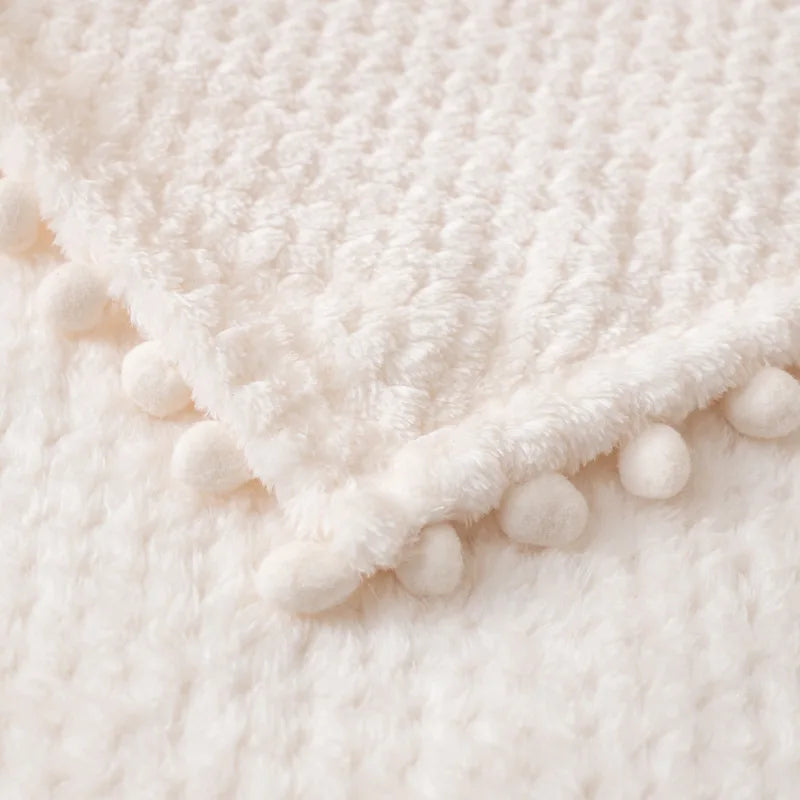 Afralia™ Pineapple Plaid Coral Fleece Blanket with Tassel Balls - Soft & Breathable Bedspread