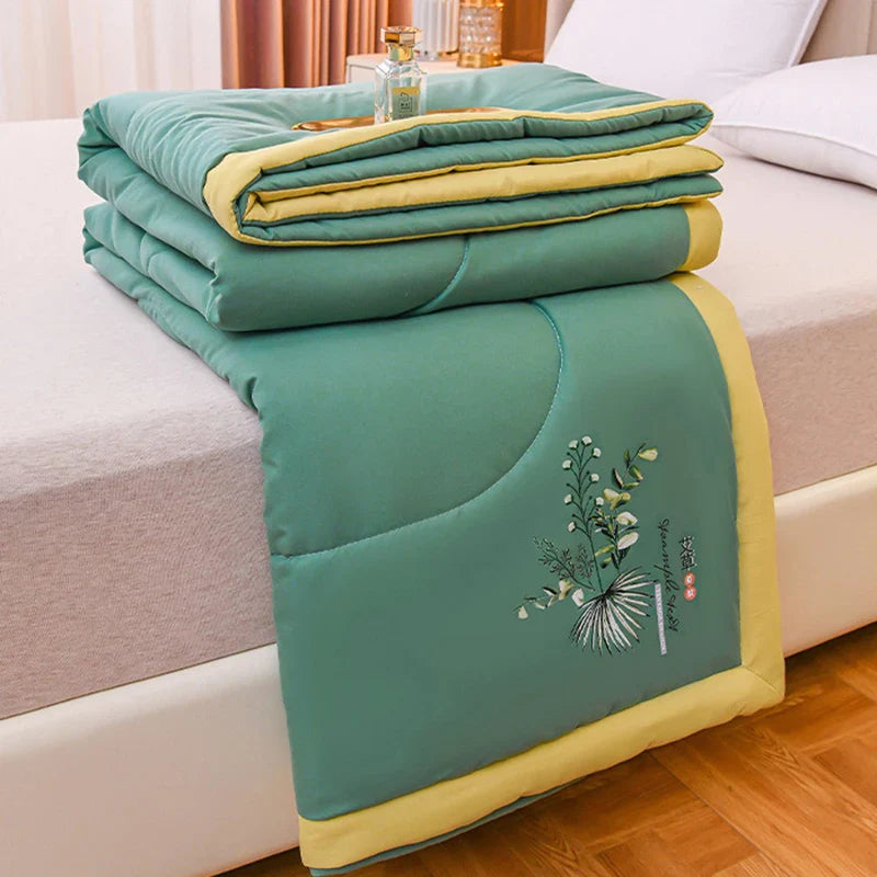 Afralia™ Mugwort Fibre Summer Quilt: Antibacterial, Mosquito Repellent, Skin-Friendly Comforter