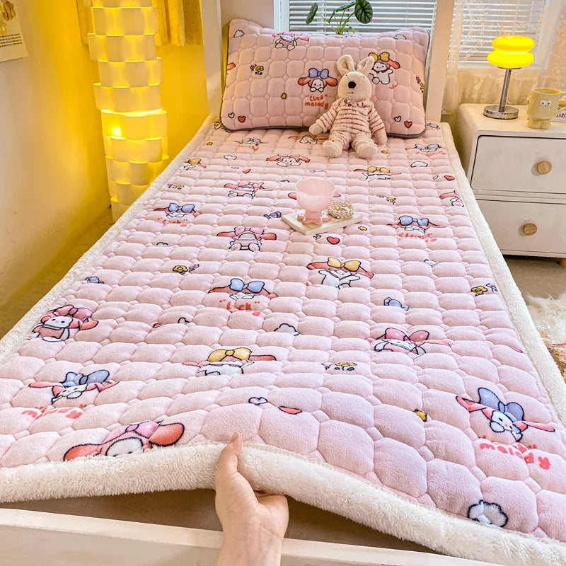 Afralia™ Winter Milk Velvet Bedspread King Size Quilted Mattress Pad Mattress Protector