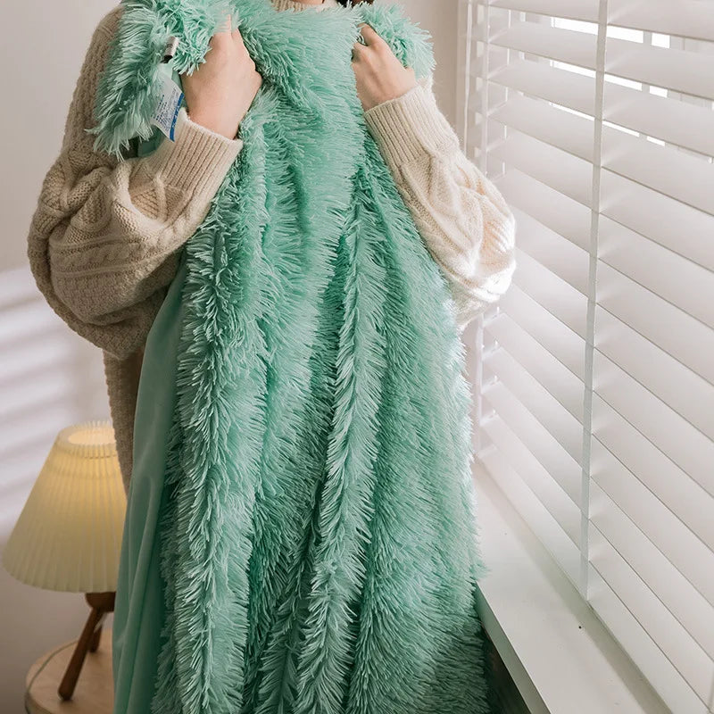 Afralia™ Cozy Faux Fur Throw Blanket for All Seasons
