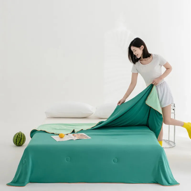 Afralia™ Cool Fibre Summer Quilt: Soft, Breathable & Machine Washable Light Blanket