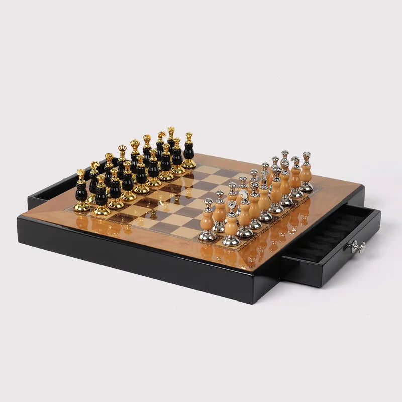 Afralia™ Handmade Wooden Chess Set with Zinc Alloy King & Queen - Plaid Design