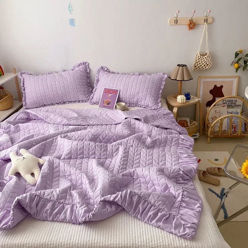 Afralia™ Princess Pleated Quilts Soft Skin-friendly Thin Blanket