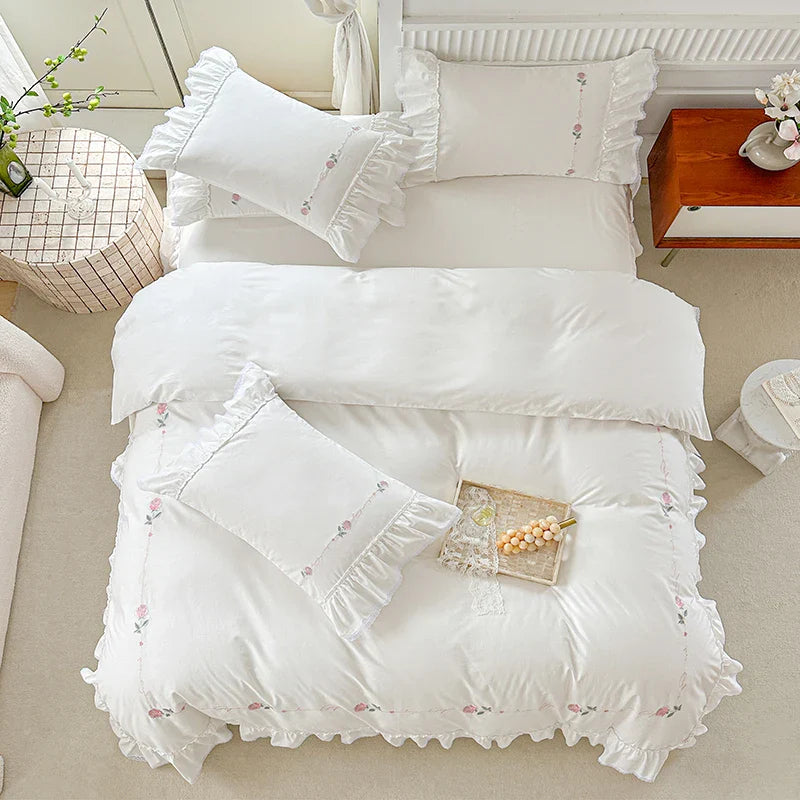 Afralia™ Rose Flowers White Cotton Bedding Set with Lace Ruffles
