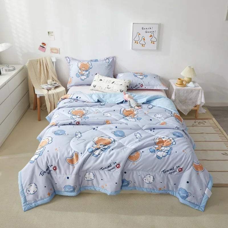 Afralia™ Space Bear Pattern Quilted Comforter King Queen Size Thin Quilt