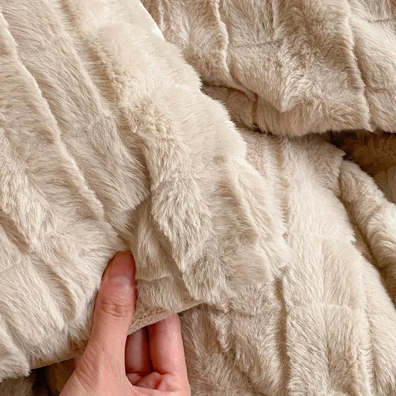 Afralia™ Cozy Rabbit Velvet Queen Bedding Set for Autumn/Winter