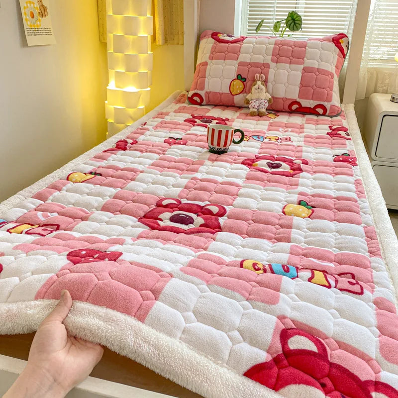 Afralia™ Winter Milk Velvet Bedspread King Size Quilted Mattress Pad Mattress Protector