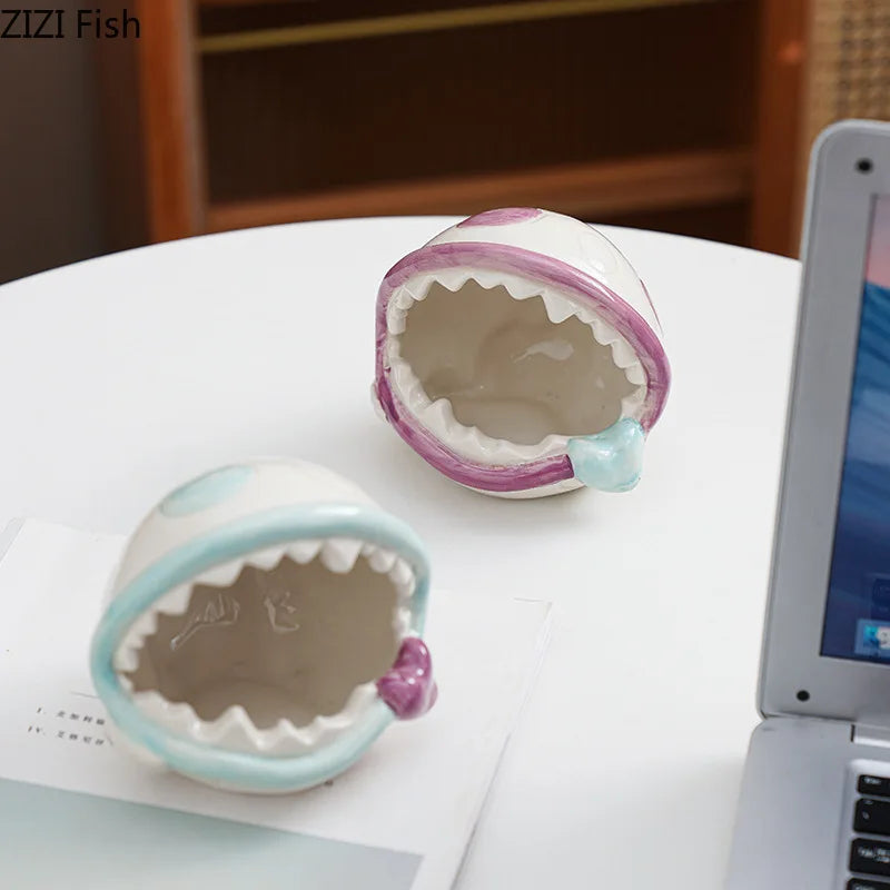 Afralia™ Man-eating Flower Ceramic Ashtray - Fun Office Desktop Ash Tray Gift