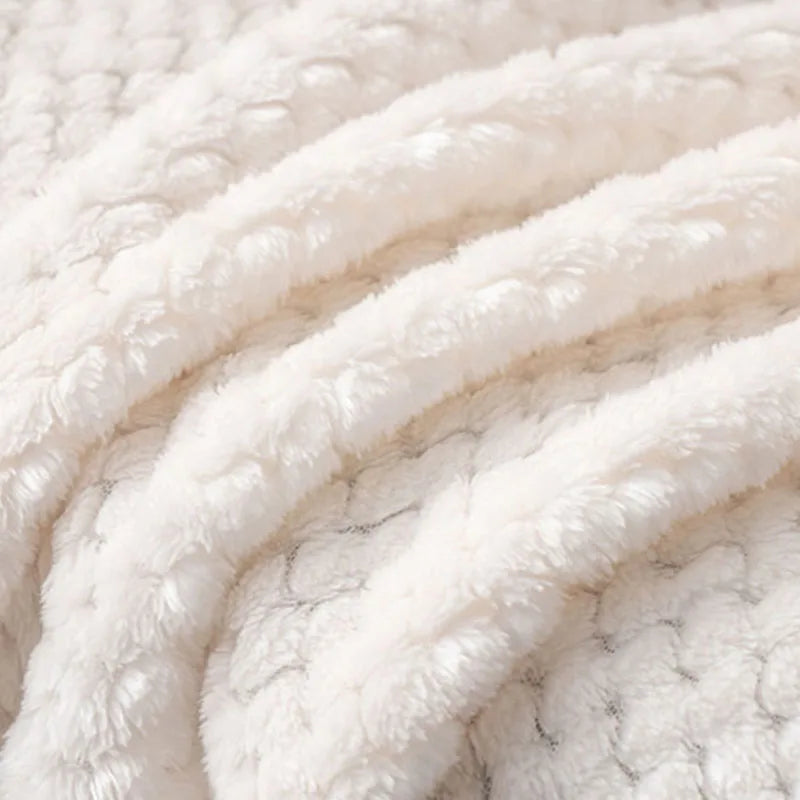 Afralia™ Pineapple Plaid Coral Fleece Blanket with Tassel Balls - Soft & Breathable Bedspread