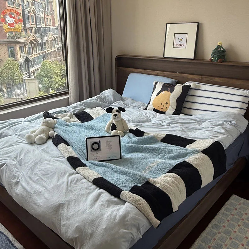 Afralia™ Cozy Skin-Friendly Flannel Sofa Blanket for All SeasonssetCellValue.