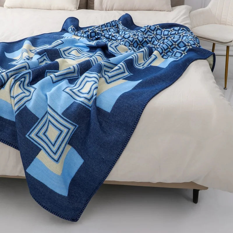 Afralia™ Checkered Jacquard Blanket: Cozy, Versatile Throw for All Seasons.