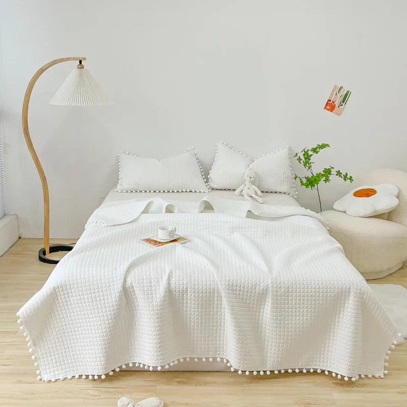 Afralia™ White Pink Summer Bedspread Air-conditioning Blanket Hair Ball Edge Quilt