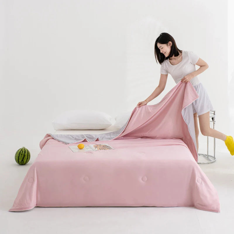 Afralia™ Cool Fibre Summer Quilt: Soft, Breathable & Machine Washable Light Blanket