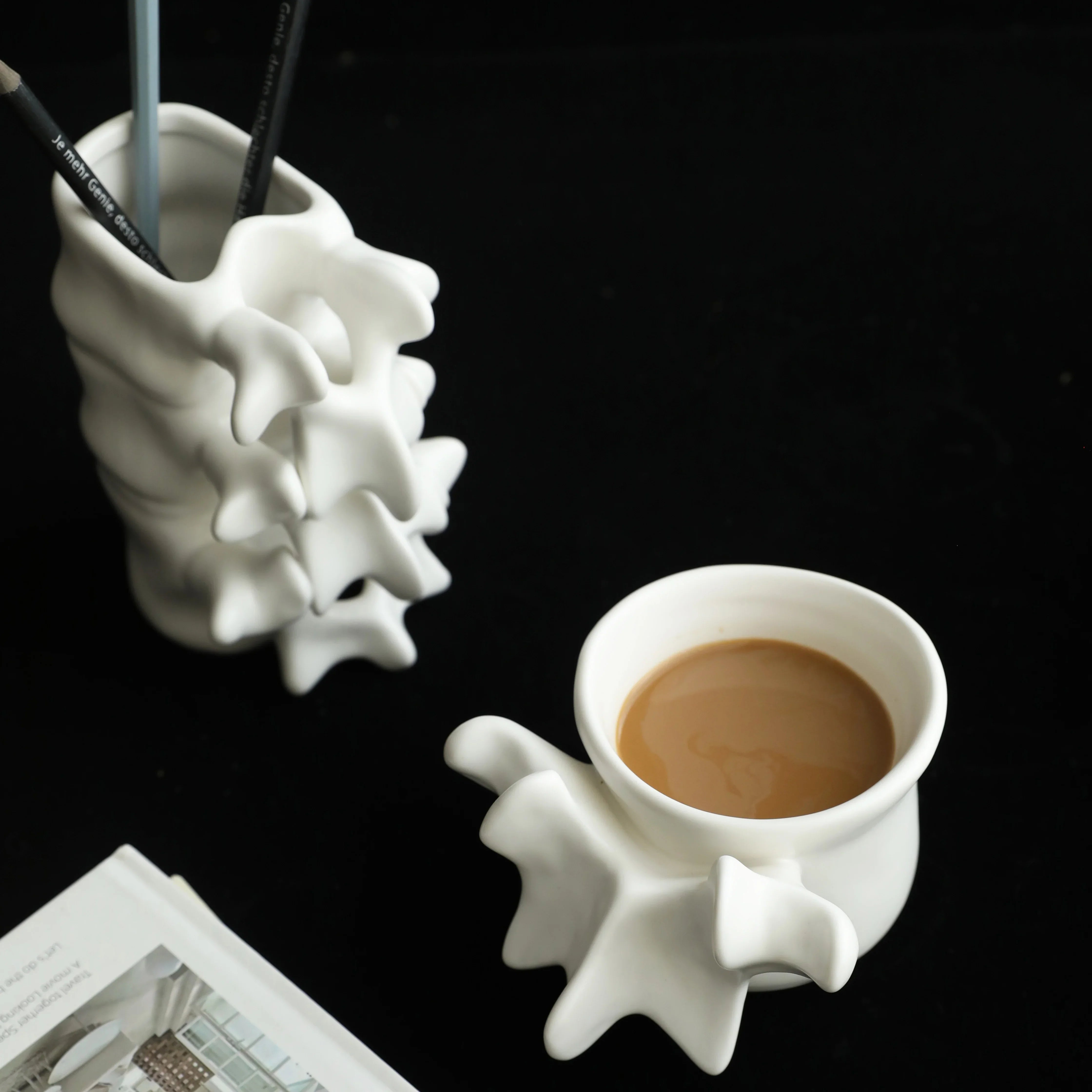 Afralia™ Vertebrae Bone Shape Ceramic Vase: Abstract Mug Pen Holder Flower Vase