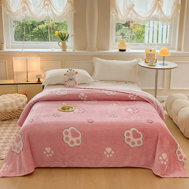 Afralia™ Colorful Flower Patterns Velvet Blanket for Student Bed – Light & Cozy Blanket