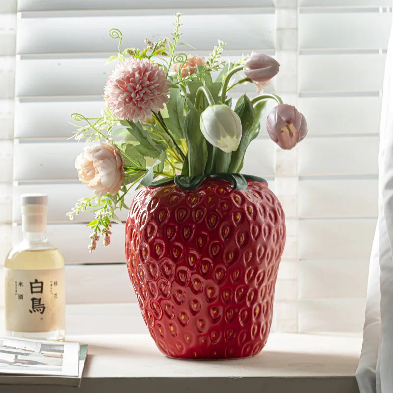 Afralia™ Strawberry Vase Ceramic Home Decoration Fruit Floral Arrangement Hydroponics Terrarium