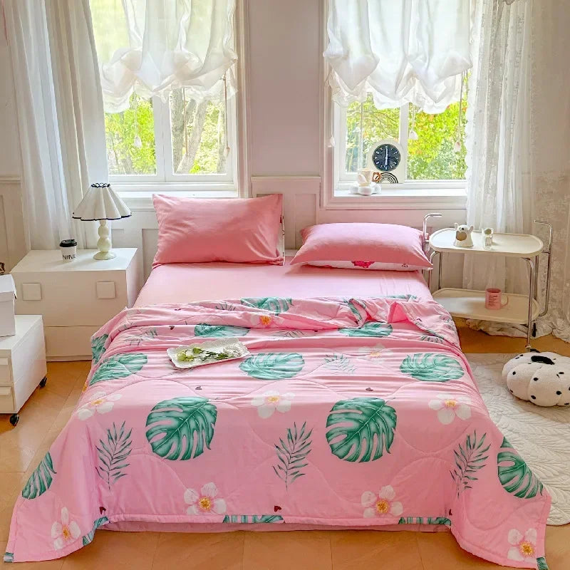 Afralia™ Cartoon Bear Printed Summer Quilt Lightweight Soft Cooling Blanket