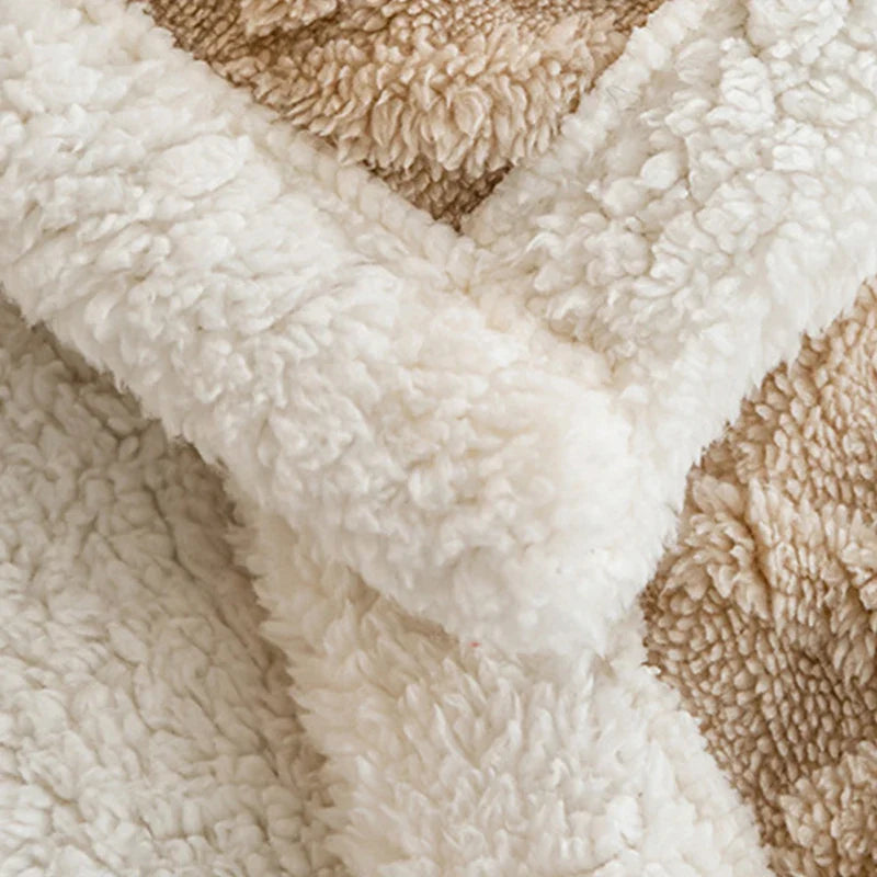Afralia™ Geometric Soft Tafurong Blanket / Thick Skin-friendly Lamb Wool Blanket / Office Nap Thermal Blanket