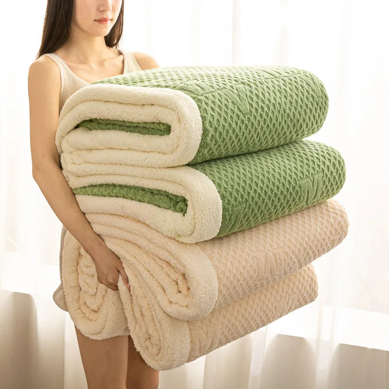 Afralia™ Cozy Warmth Velvet Autumn Sleep Blanket