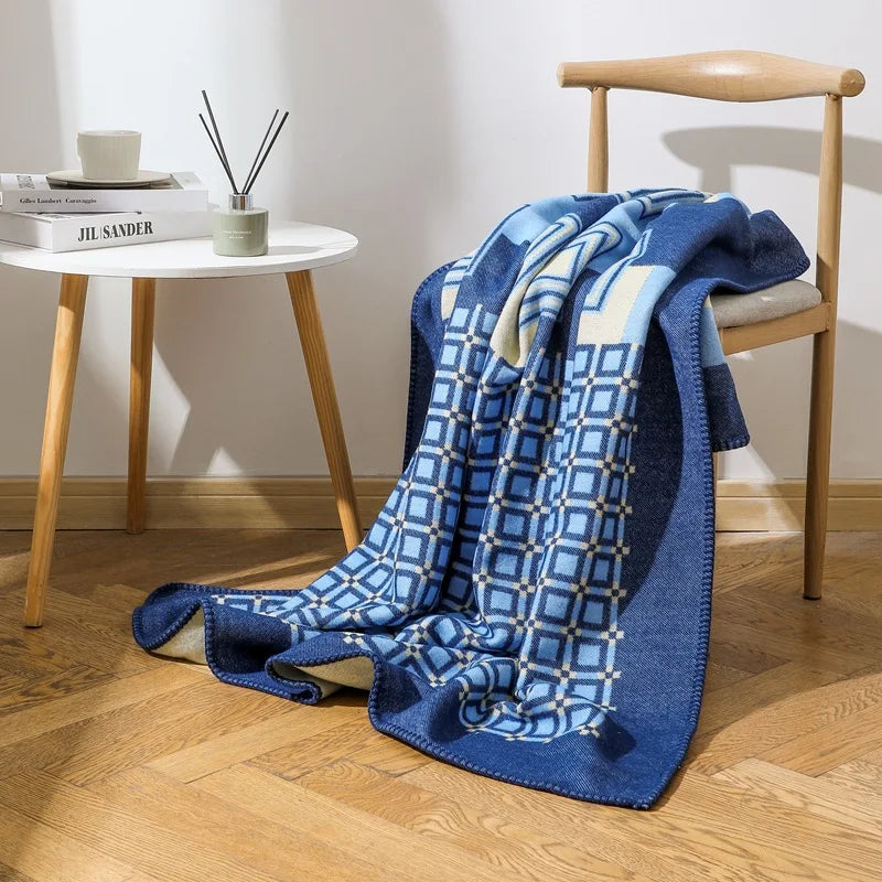 Afralia™ Checkered Jacquard Blanket: Cozy, Versatile Throw for All Seasons.