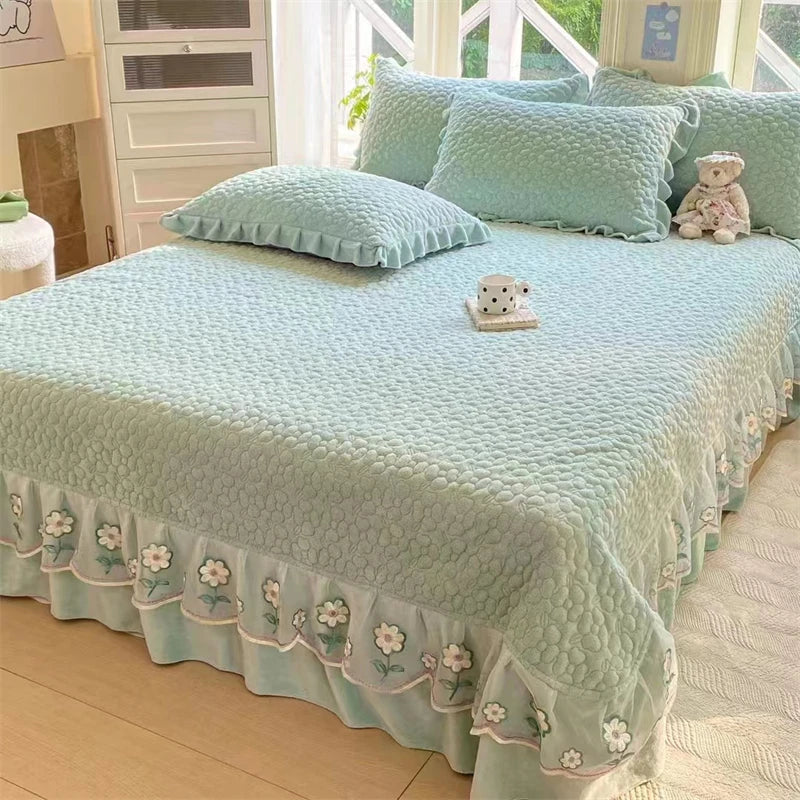 Afralia™ Velvet Flower Lace Ruffles Quilted Bedding Set with Pillowcases