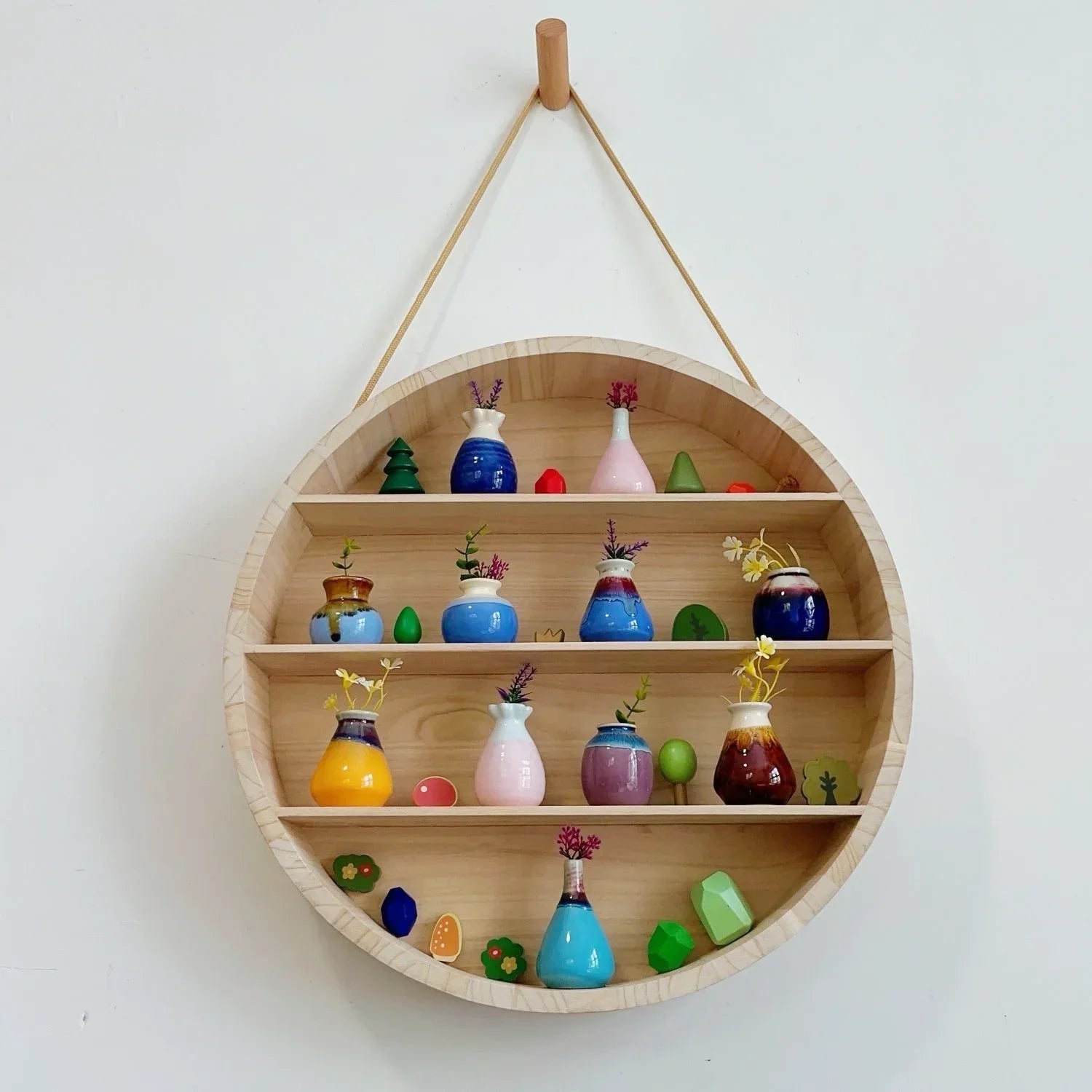 Afralia™ Circular Wooden Frame Toy Storage Rack & Wall Decoration