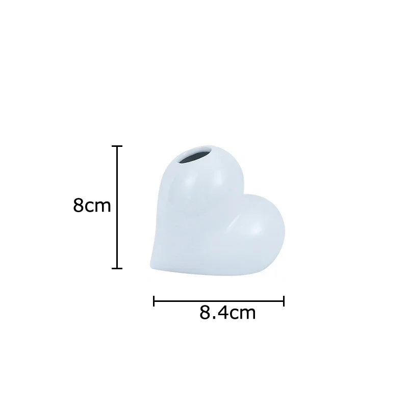 Afralia™ Heart Ceramic Vase Modern Floral Arrangement Desk Decoration Aesthetic Decor