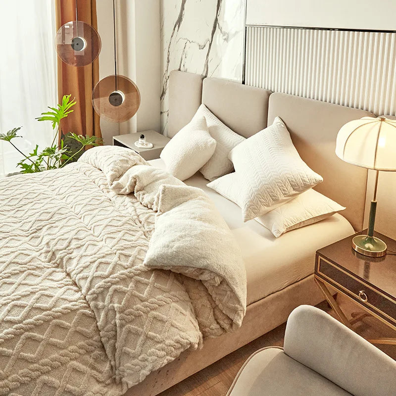 Afralia™ Geometric Pattern Taffeta Duvet Cover & Crystal Velvet Blanket Combo