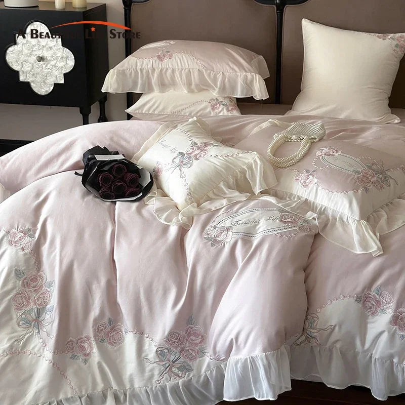 Afralia™ Egyptian Cotton Flowers Bedding Set with Lace Ruffles, Queen/King, 1000TC