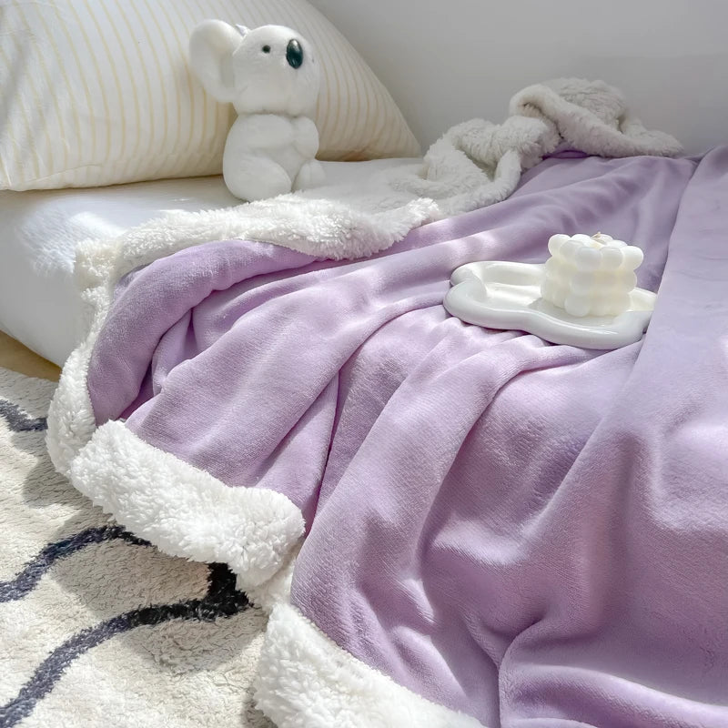 Afralia™ Plush Lamb Wool Bed Blanket, Soft Cozy Velvet, Warm Fluffy Flannel, 150x200cm, 200x230cm